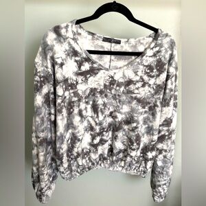 Soft V-neck medium top